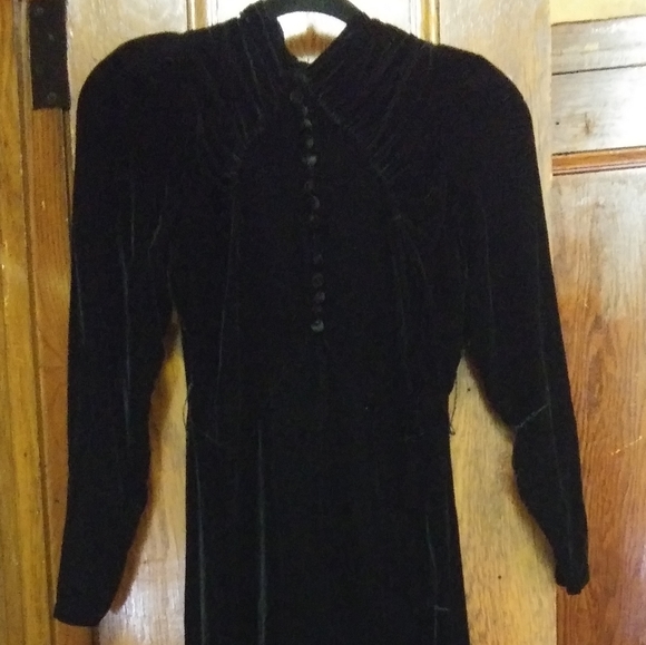 Dresd - Picture 2 of 4